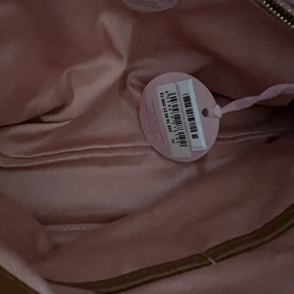 Italian brand Coccinelle Bag - Picture 10 of 11